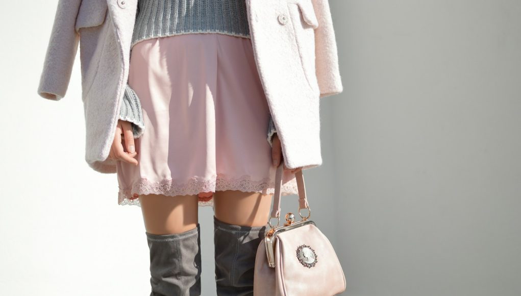 women's pink skirt and gray knee boots outfit